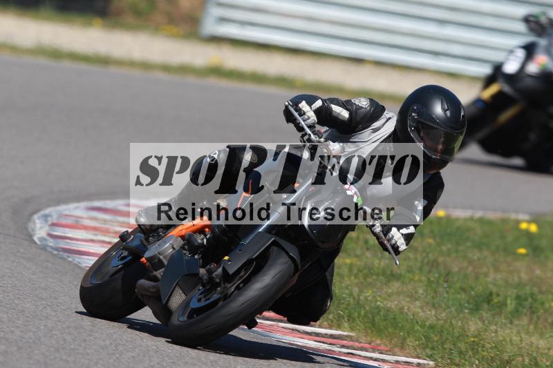 /Archiv-2022/07 16.04.2022 Speer Racing ADR/Instruktorengruppe/8